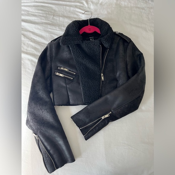 Forever 21- Cropped Leather Jacket - Picture 2 of 6